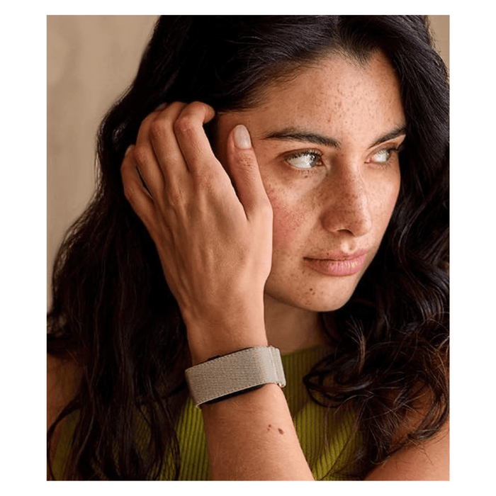 Garmin CIRQA Smart Health & Fitness Band, Provides sleep analysis, Sleep Score, and personalized sleep insights.