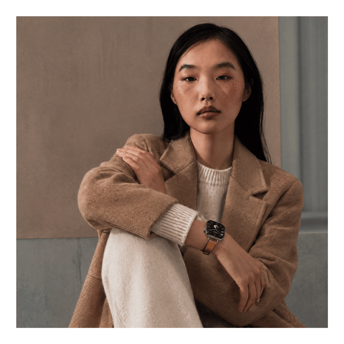 Apple Watch Hermès Series 12 GPS + Cellular 42mm Silver Titanium with Single Tour Band - Paille