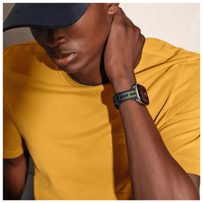 Apple Watch Hermès Series 12 GPS + Cellular 46mm Silver Titanium with Rocabar Club Bleu Nuit/Vert
