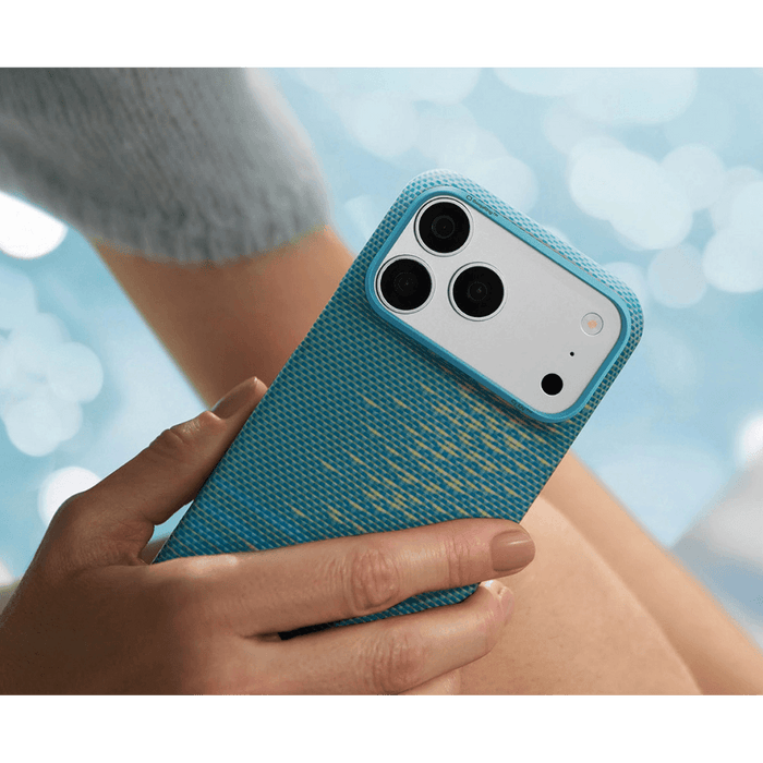 Pitaka iPhone 18 Pro Max Case - Lucid Blue