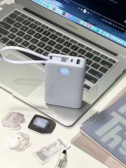 Get Anker ‫شاحن انكر ٢٠الاف مع سلك USB-C مدمج - أسود‬ in Qatar from TaMiMi Projects