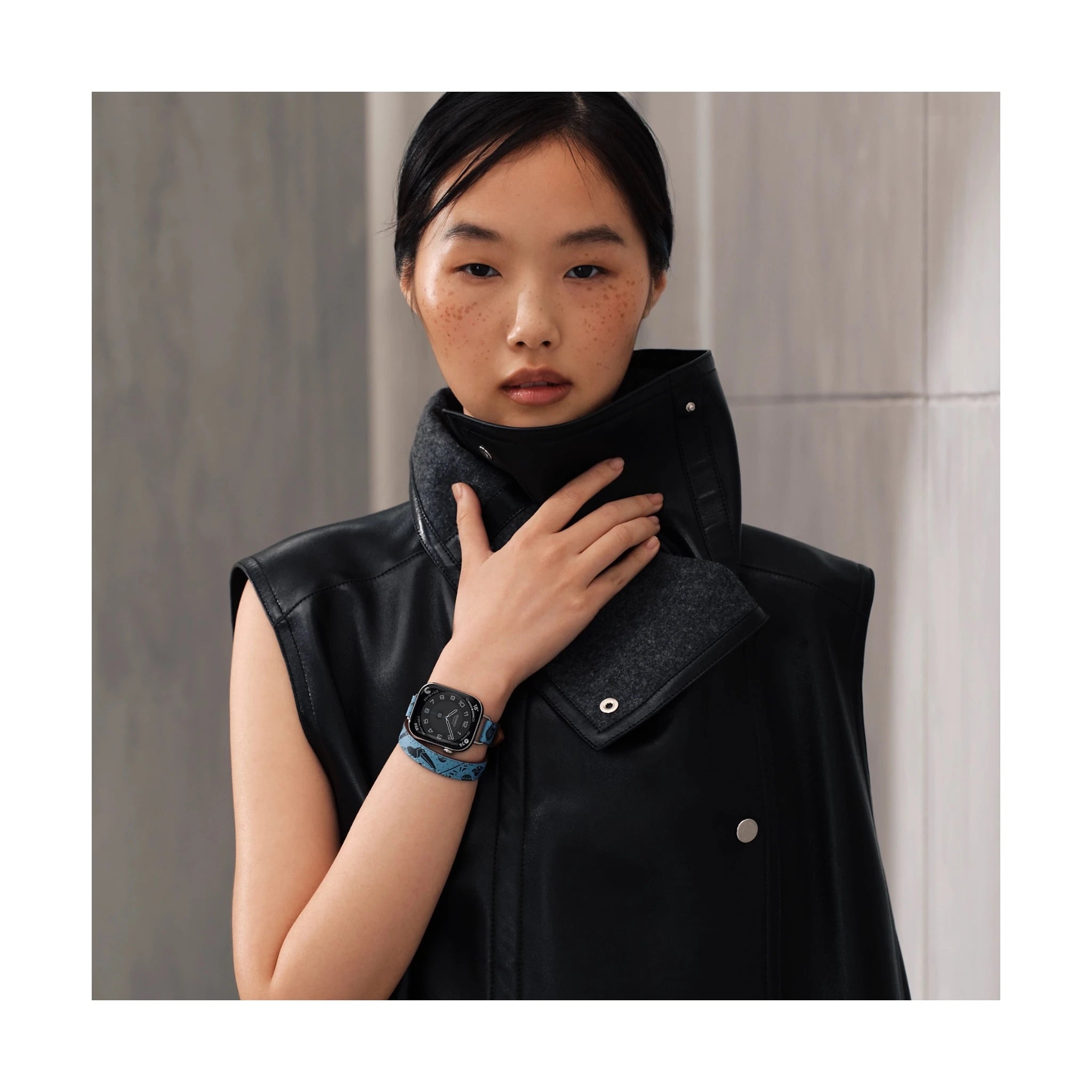 Hermès Apple Watch Band 42mm - Bdn/Noir Animaux Bandana Attelage Double tour Hermès Apple Watch Band 42mm - Bdn/Noir Animaux Bandana Attelage Double tour