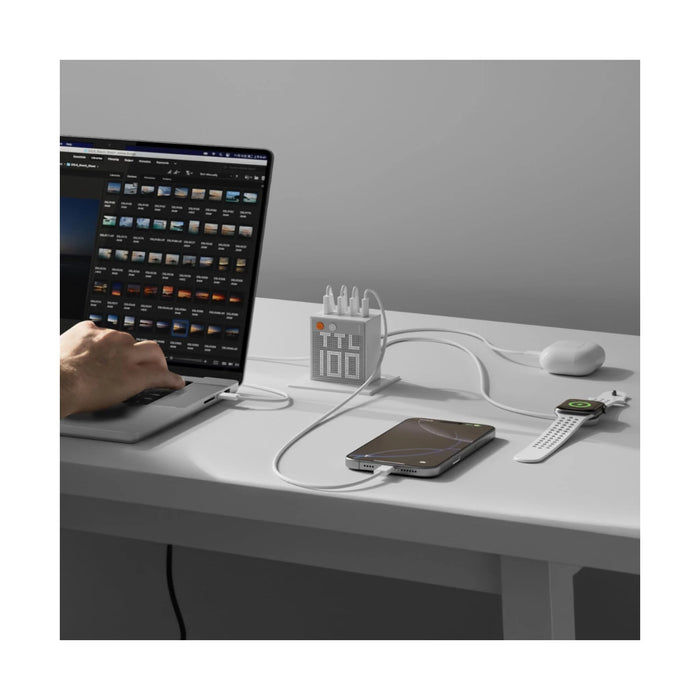 ‫احصل على شاحن SHARGE بقوة ١٠٠ واط من تميمي بروجكتس في قطر. شحن سريع، شاشة ذكية، ٣ مخارج USB-C وتصميم مدمج مثالي للسفر. 
