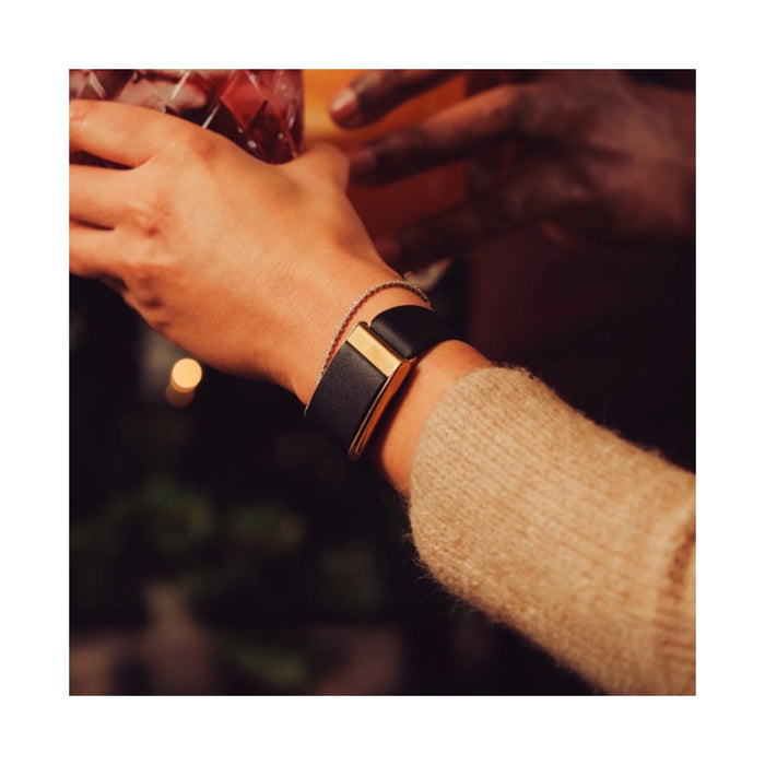 Whoop 5 LeatherLuxe Band - Black With Gold (Tapered)