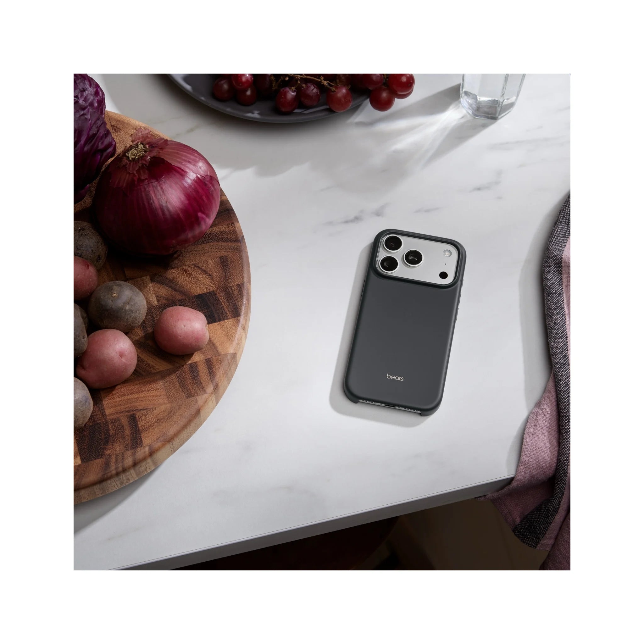 Beats iPhone 17 Pro Case with MagSafe & Camera Control - Granite Gray Beats iPhone 17 Pro Case with MagSafe & Camera Control - Granite Gray