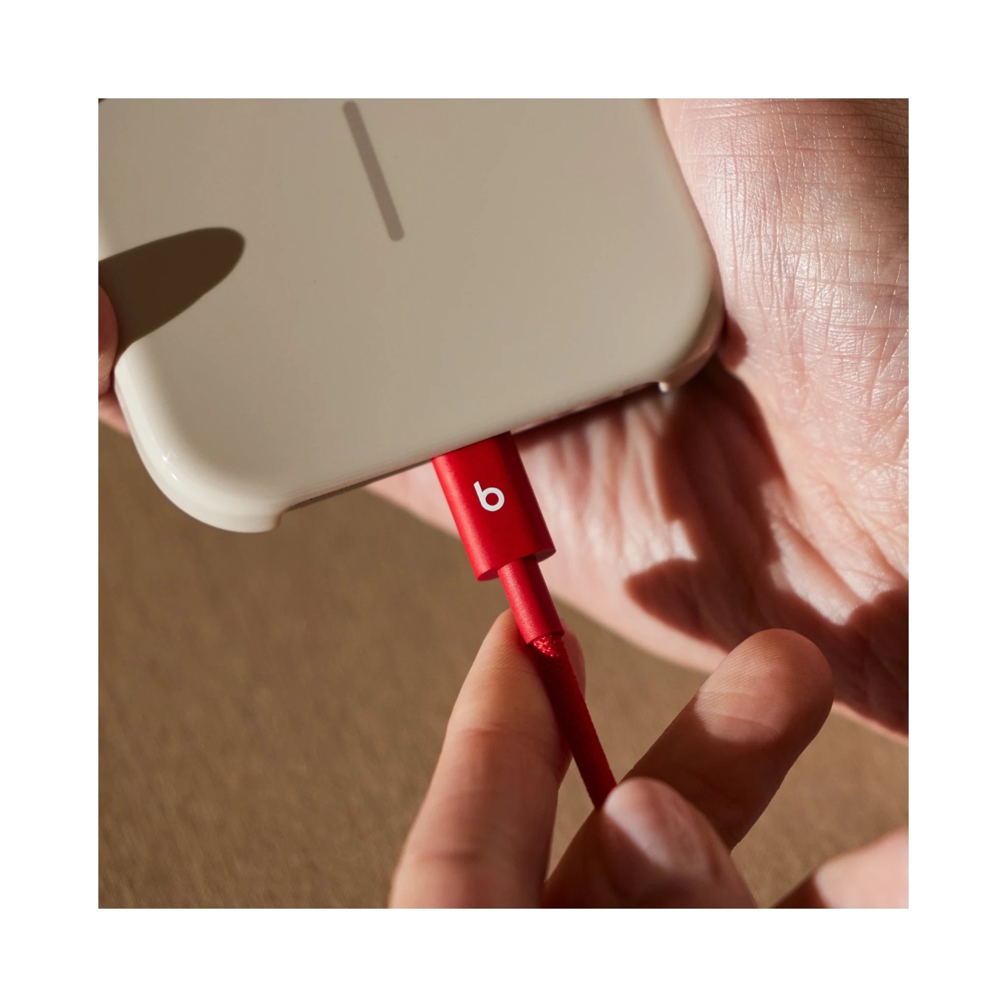 Beats USB-A to USB-C Woven Cable 1.5m - Red Beats USB-A to USB-C Woven Cable 1.5m - Red