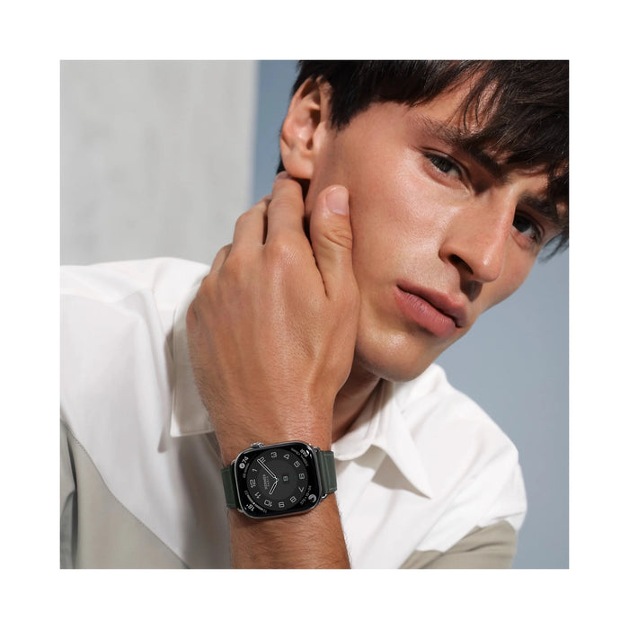 Apple Watch Hermès 46mm - Vert Mangrove Single Tour, Available now from TaMiMi Projects in Qatar.